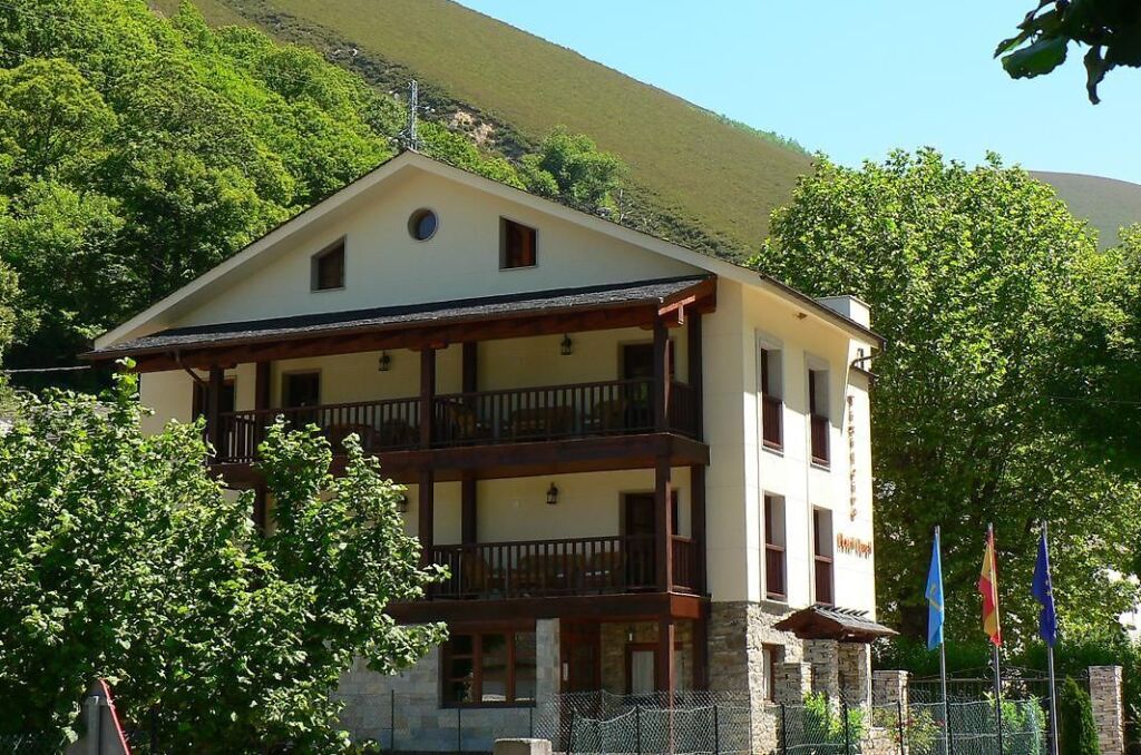 Hotel Rural Tixileiro
